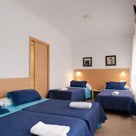 Hostal Mitre Paterna-2
