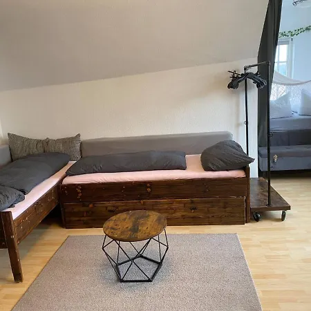 Room in Apartment - Schlafen Wie Prinzessinnen In Kemptens Schlosschen-3