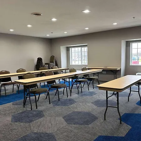 Microtel Inn & Suites By Wyndham Manchester - Newly Renovated-3
