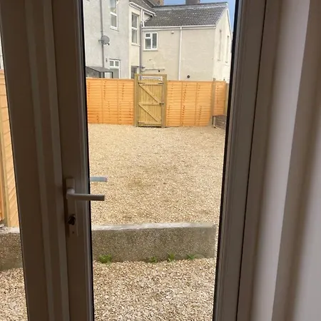 Lovely Room In Bristol 5-2