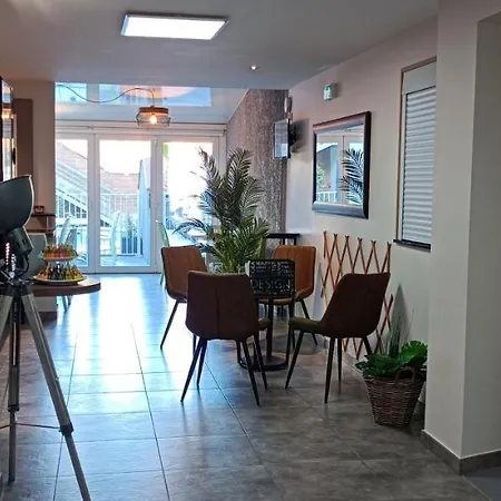 Hotel Le Majestic Canet plage-3