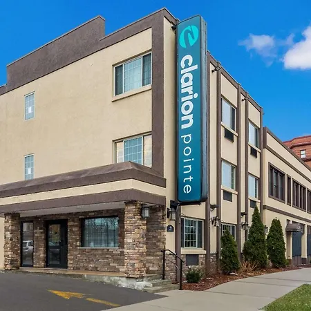 Clarion Pointe Syracuse Downtown-3