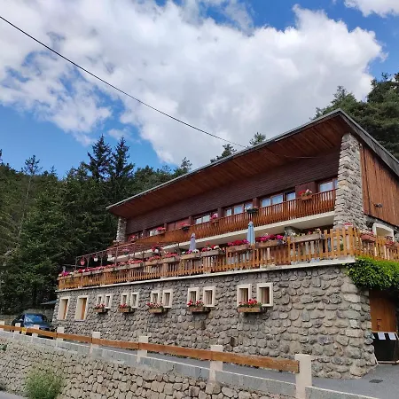 Chambres d'hôtes Le Grand Chalet-3