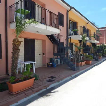 Case Vacanze Ancora-3