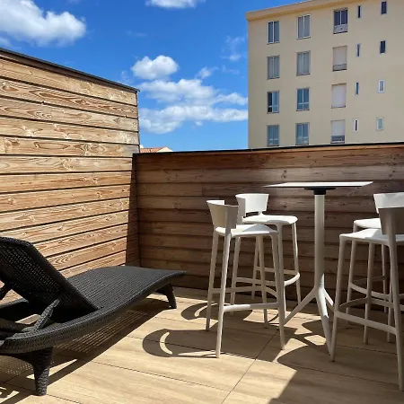 Ezz'Hotel Canet-3