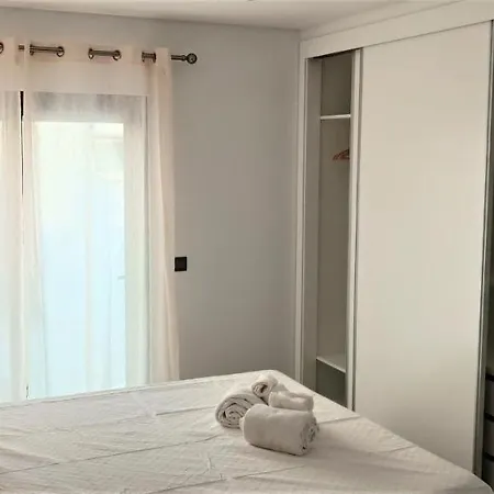 Faro Comfy Ensuite Guest House-3