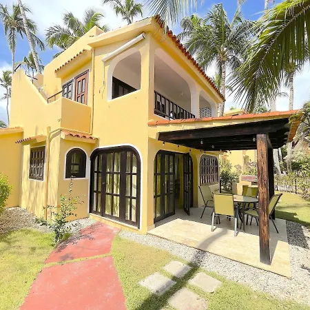 Hotel Beach Villas Los Corales Wifi & Bbq Beach Club-2