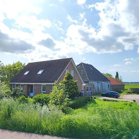 Guesthouse At The Amstel River With 2Br 2Ba And Garden-3