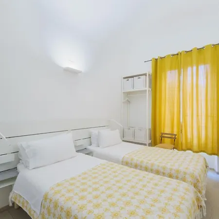 Central Savona B&B-3