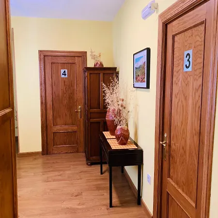 Hostal La Serna-3