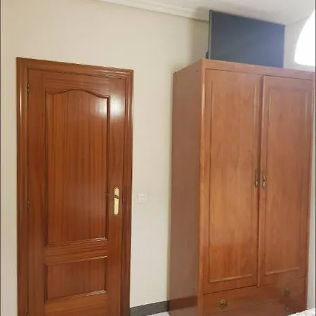 Private Room With Shared Bathroom-2