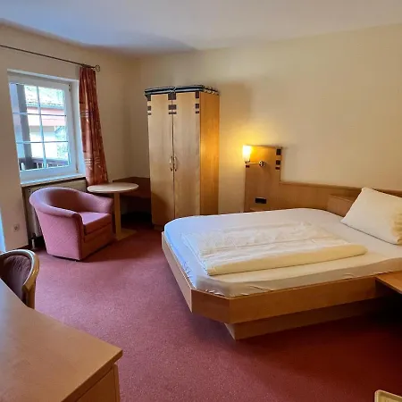Hotel Neugebauer Am Rheinsteig-2