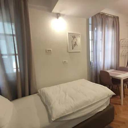 Aparthotel Cross Street 4-3