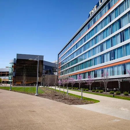 The Landing Hotel At Rivers Casino Pittsburgh-2