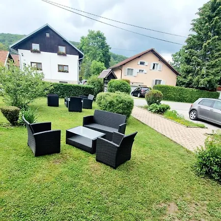 House Ana-2