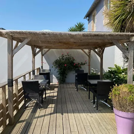 Logis Hotel Restaurant Le Phare-2