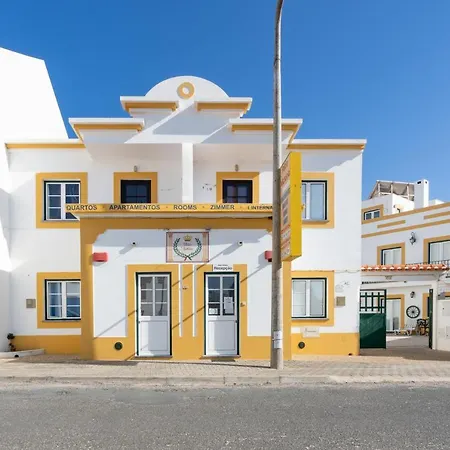 Apartamentos Pátio Victória by Umbral-3