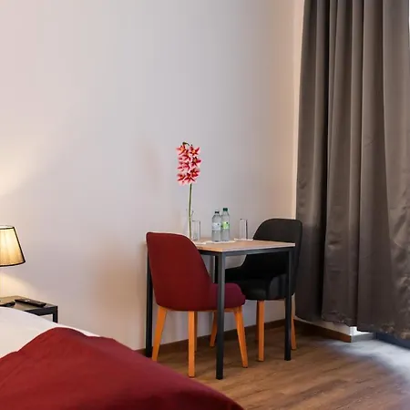 Om Hotel Neuss-3