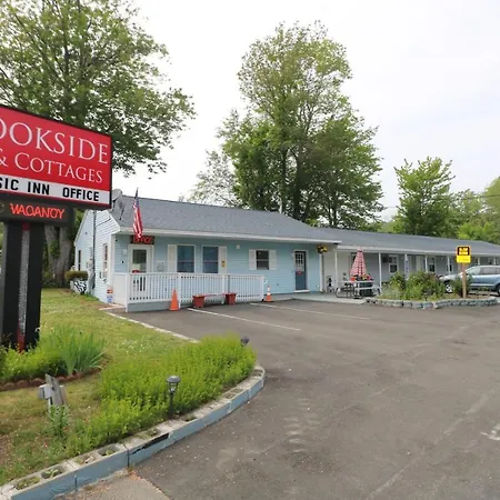 Brookside Inn & Cottages-2