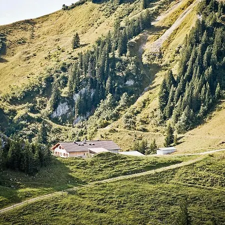 Berghotel Altes Wallberghaus-3