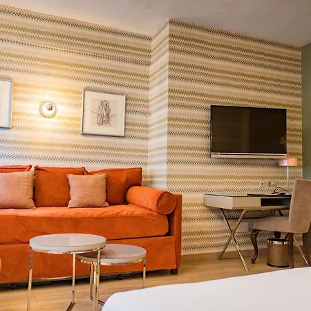 Hotel Opera-2