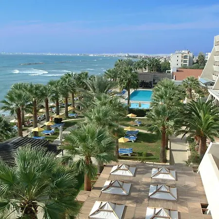 Palm Beach Hotel & Bungalows-3