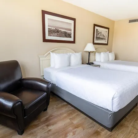 Emerald Beach Hotel-2