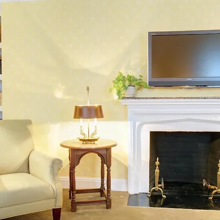 Roger Smith Hotel-2