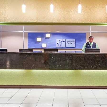 Holiday Inn Express Little Rock-Airport By Ihg-2