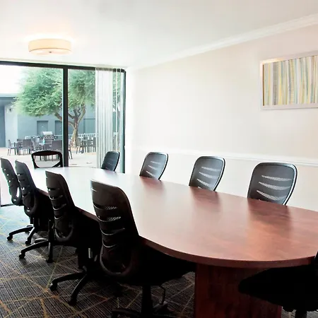Holiday Inn Victorville By Ihg-2
