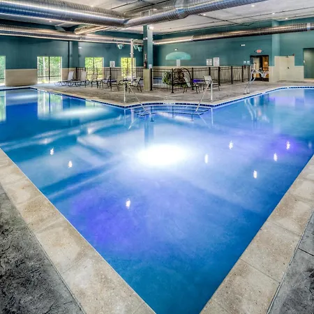 Holiday Inn Express & Suites Cleveland/Westlake By Ihg-2
