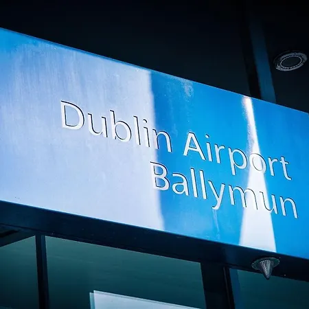 Travelodge Dublin Airport South-2