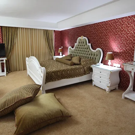 Grand Corner Boutique Hotel-2