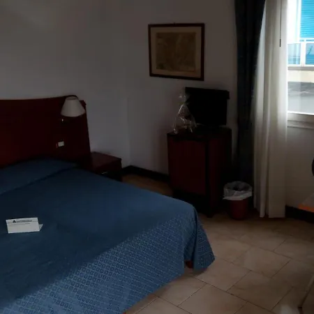 Hotel Heron-2