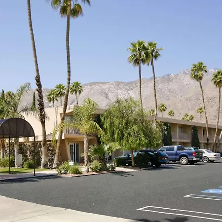 Days Inn By Wyndham Palm Springs-3