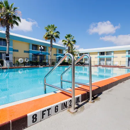 Garnet Inn & Suites-3