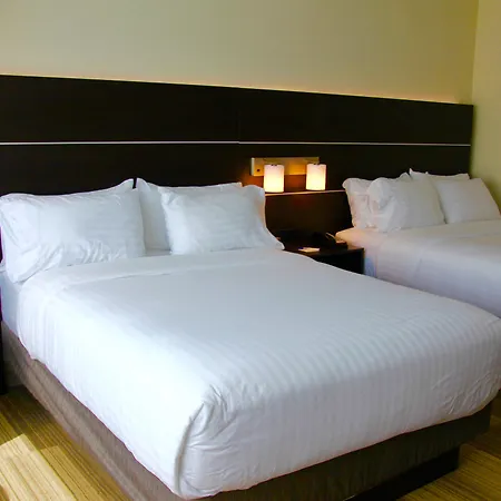 Holiday Inn Express & Suites Oswego By Ihg-3