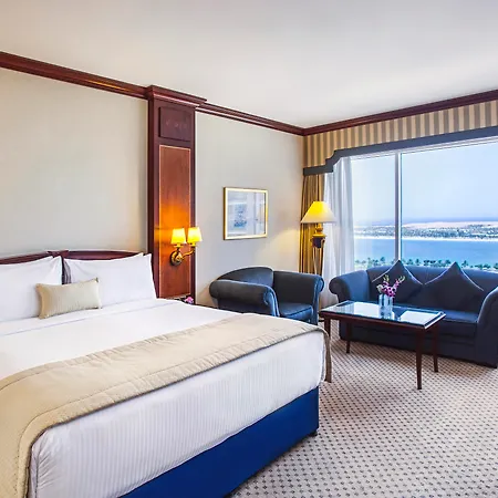 Corniche Hotel Abu Dhabi-3