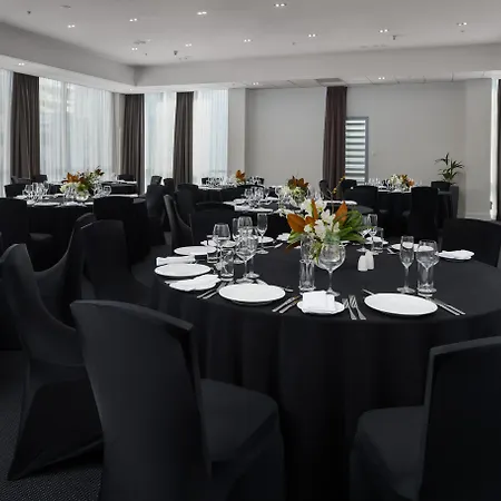 Rydges Auckland-2