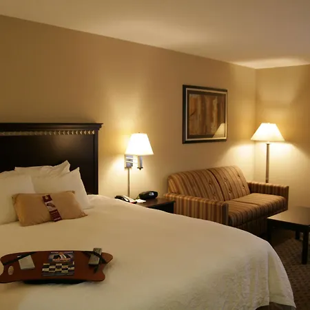 Hampton Inn Olathe-3