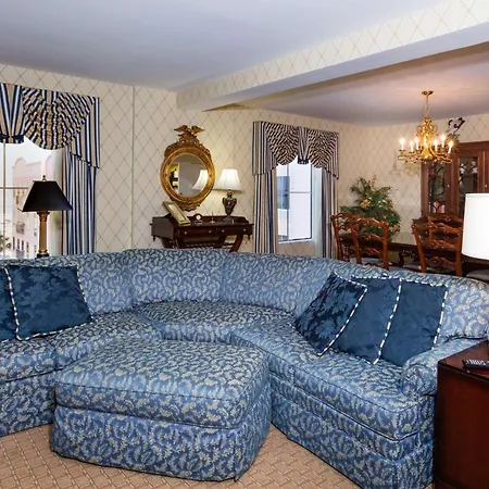 Hampton Inn & Suites Amelia Island-Historic Harbor Front-2