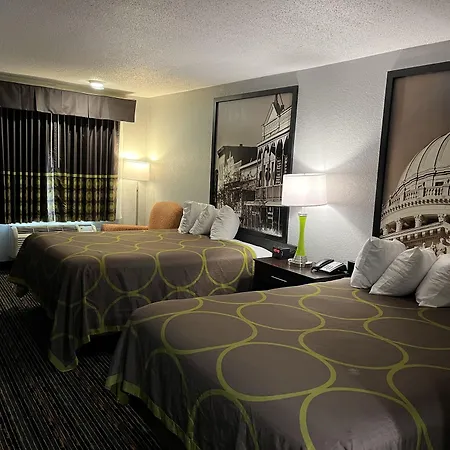 Super 8 By Wyndham Meridian-3