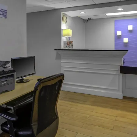 Holiday Inn Express - Chester By Ihg-3