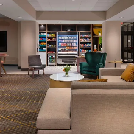 Holiday Inn Boston - Dedham Hotel & Conference Center By Ihg-2