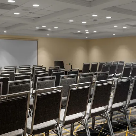 Holiday Inn Boston - Dedham Hotel & Conference Center By Ihg-3