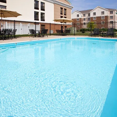 Holiday Inn Express Indianapolis Airport By Ihg-3