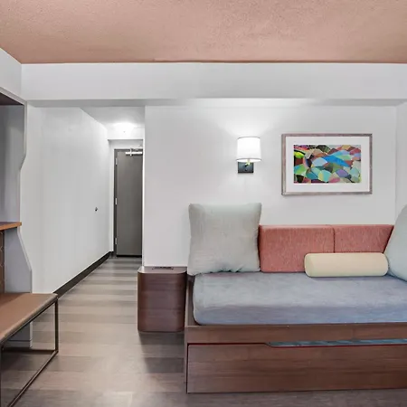 Holiday Inn Roanoke Airport - Conference Ctr By Ihg-3