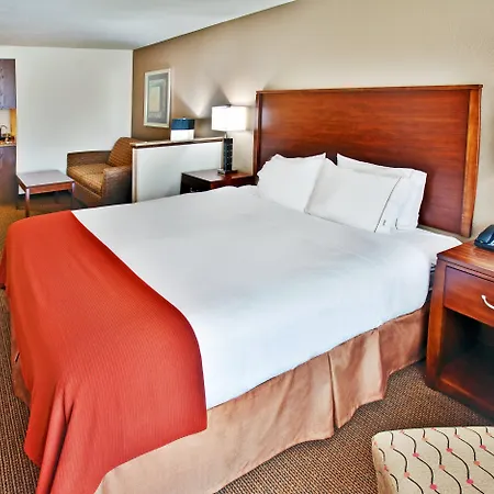 Holiday Inn Express Hotel & Suites - Dubuque West By Ihg-2