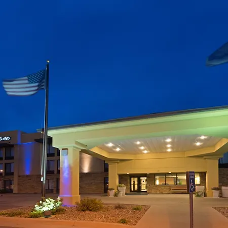 Holiday Inn Express Hotel & Suites Colby By Ihg-3