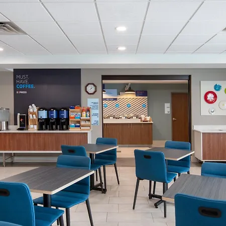 Holiday Inn Express Hotel & Suites Columbus By Ihg-3